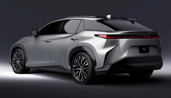 Lexus RZ 450e 2022: Poze noi cu SUV-ul electric planificat 8 Lexus RZ 450e exterior spate