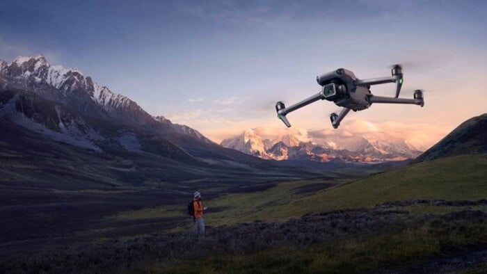 DJI Mavic 3 Classic - caracteristici și preț 8 Drona DJI Mavic 3 Classic